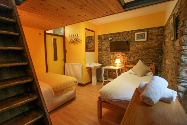 Moville Boutique Hostel - Yellow Room Moville Boutique Hostel - Yellow Room