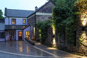 Moville Boutique Hostel